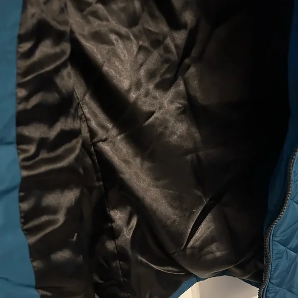 NWT Andrew Marc Women’s Quilted Fitted Vest Size Medium - Picture 9 of 12